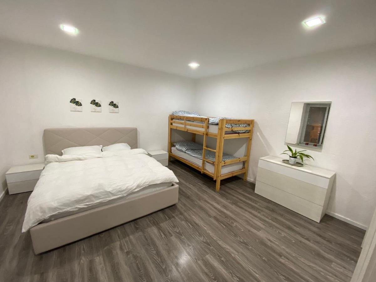 Maison Bellevue - 2 Bdrm Villa In Borsh Beach מראה חיצוני תמונה