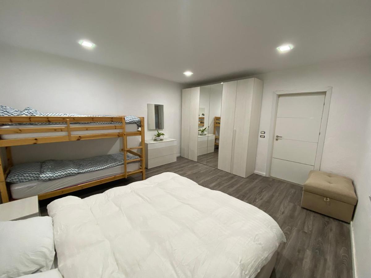 Maison Bellevue - 2 Bdrm Villa In Borsh Beach מראה חיצוני תמונה